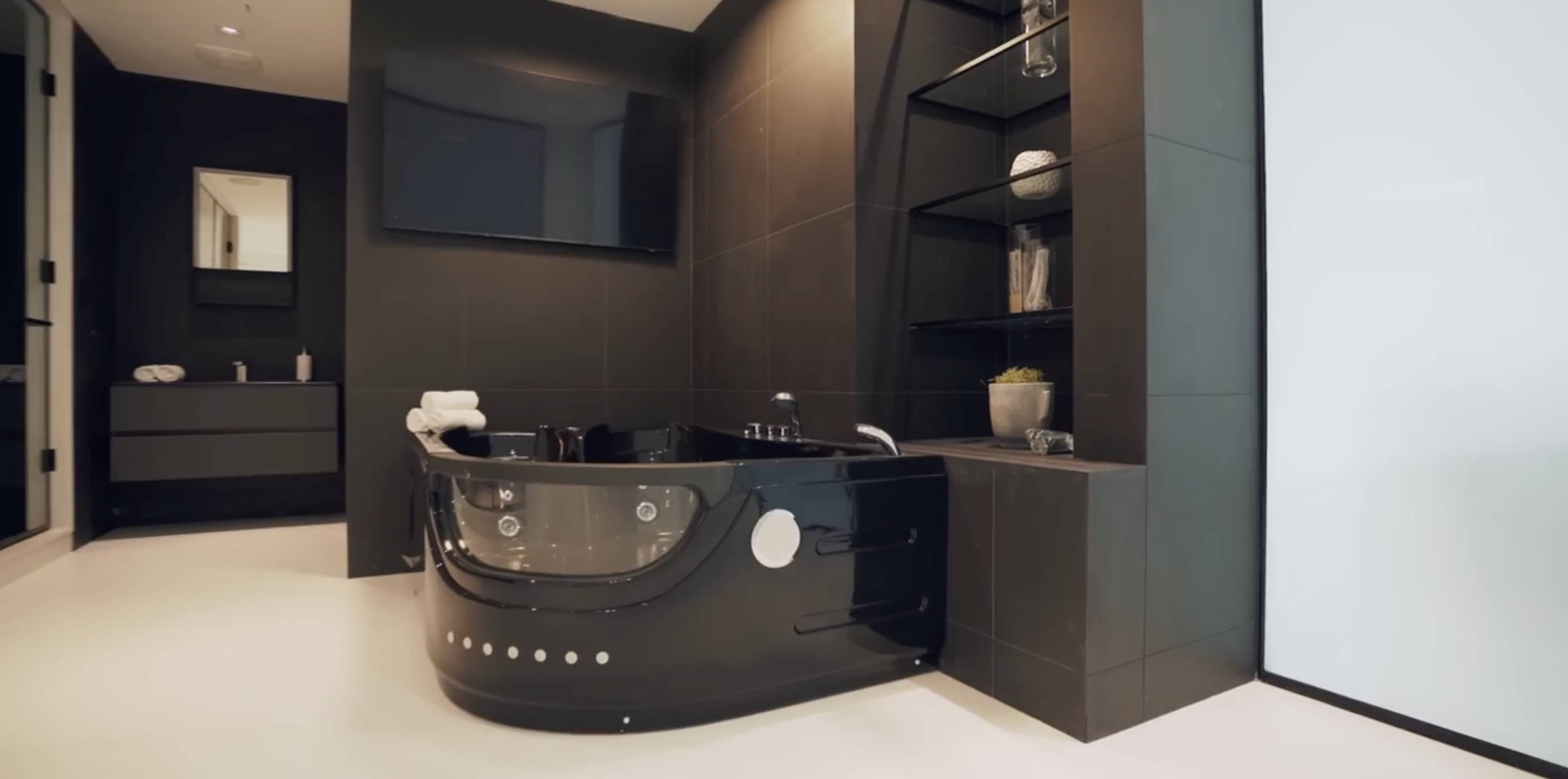 Réalisation entreprise construction Geneve - SDB jaccuzzi